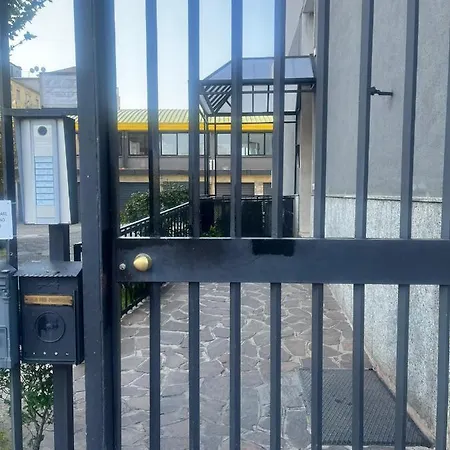Alessandro's Mansion Milánó